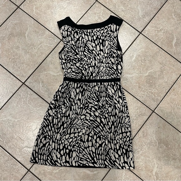 Loft Black and White Patterned Dress XSP - Picture 3 of 6